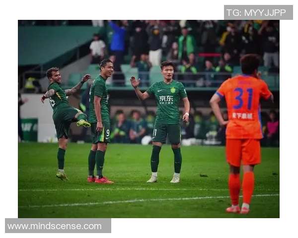 国安对苏宁比赛中红牌事件视频回顾及分析